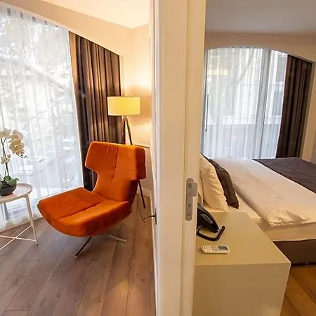 Myway Deluxe Hotel